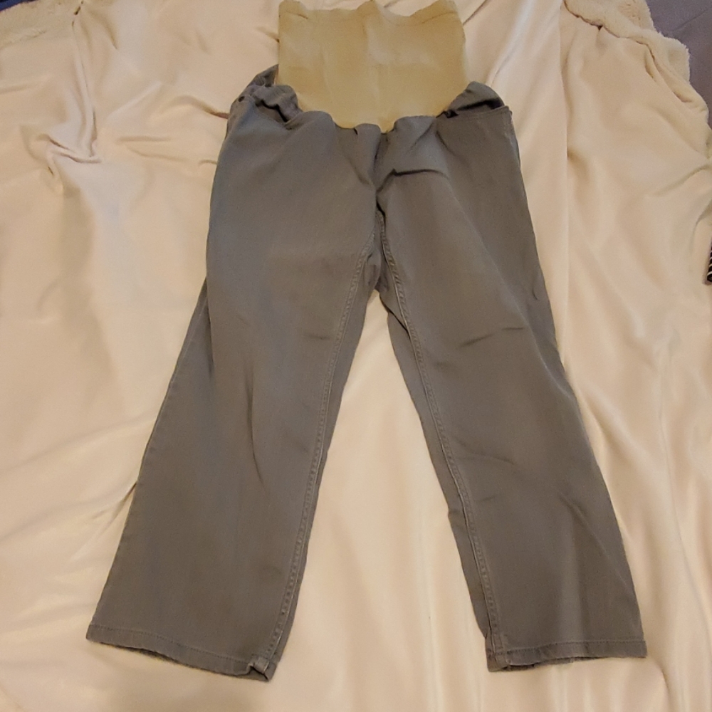 Maternity Capris